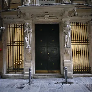 Nik Genova